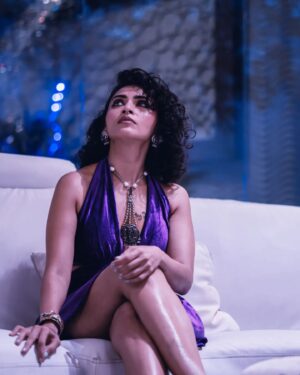 Maalavika Sundar Instagram - Inframe : @sundarmaalavika 🥀
Styling : @poornima.designs 🥀
Makeup and hair : @scarlet_makeup_artisty 🥀
Jewelry : @pradejewels 🥀
Outfit : Fashion folks, Besant Nagar🥀
📸 : @rohin.roy 🥀