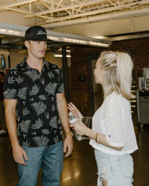 MacKenzie Porter Instagram - We brought the heat…and @parkermccollum did in fact burn it down! Had the absolute best time this weekend. 🔥 

 📸 @collettebadora