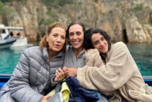 Macarena García Instagram - Ya en cines Casa en llamas. Una peli preciosa con un sueño de reparto. Del mejor @dani_delaorden 
Ojalá la disfrutéis! 
@atresmediacine @sabado_peliculas