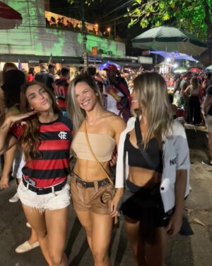 Mackenzie Dern Instagram - Mengao!!!!!! Campeão da Libertadores!!!
Uma vez Flamengo, Sempre Flamengo! ❤️🖤❤️🖤