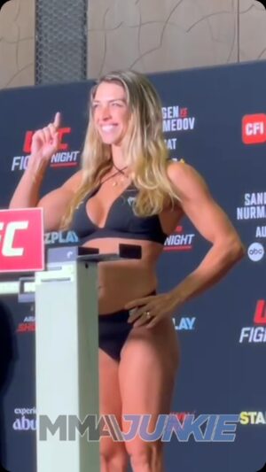 Mackenzie Dern Instagram - Mackenzie Dern is lean, mean and 115.5 pounds for her #UFCAbuDhabi fight vs. Loopy Godinez

🔗 FULL RESULTS IN BIO