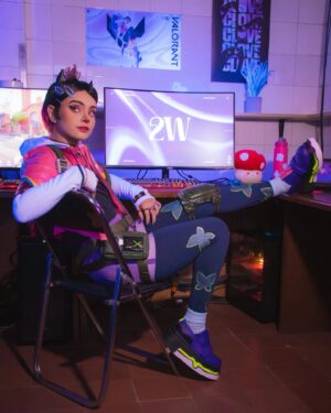 Maddie Jamett Ahumada Instagram - En este perfil amamos a Clove, y amamos el trabajo de @hiddenmistake_ que le da vida a sus agentes favs ✨️este cosplay definitivamente hace a #CloveInmortal 🥰