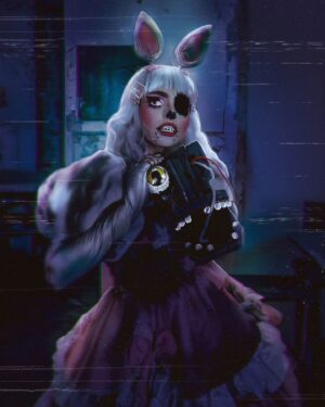Maddie Jamett Ahumada Instagram - 🐻Lo que no sabes Afton, es que yo soy el Fai naits at fredis🐻
💀FOXY & THE MANGLE💕
.
.
.
✨️Vestuarios estilizados por @hiddenmistake_ 
✨️Props by @bustio.cos 
👾Cabeza robotica by @be_calypso 
📸Foto by @itzponyo 
👾Edit by @emiliodomz