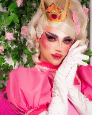 Maddie Jamett Ahumada Instagram - PRINCESAS UNIDAS JAMÁS SERÁN VENCIDAS 🤭💖🍄
⭐️✨️DAISY, PEACH Y ROSALINA ✨️⭐️
@lamasdraga @thehausofart_ 

Princesa Peach 💖
Vestuario x @cpher_art 
Pupilentes x @lensesglam.mx 
Guantes x @barreto_dm 
Peinado x @dl.diablo 
Corona x @be_calypso 

Princesa Daisy 💛
Vestuario x @dl.diablo 
Peinado x @dl.diablo 
Corona y accesorios x @dl.diablo 

Princesa Rosalina 🩵
Vestuario x @moris_rey
Peinado x @dl.diablo
Varita y accesorios x @bustio.cos

Fotos x @jotkeik.photos & @cpher_art
Asistencia @bustio.cos

#princesspeach #princesspeachcosplay #princessdaisy #princessdaisycosplay #mariobroscosplay #mariobros #nintendo #cosplay #drag #dragqueens #lamasdraga #lmd #slm #sololasmas #cpher #dianartdldiablo #hiddenmistake #mexico #cosplaygirl