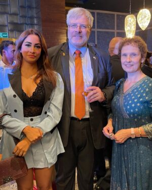 Madhura Naik Instagram - Time for a celebration 🥂🇮🇱🇮🇳🪬🧿 and we will miss you @naor_gilon ✨

Many thanks to our respected Deputy chief minister shri @devendra_fadnavis for gracing this occasion 🙏