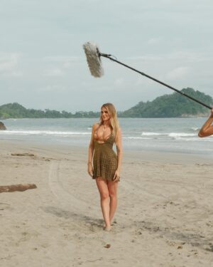 Madi Monroe Instagram - week recap 🇨🇷