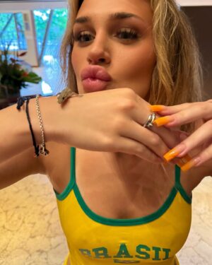 Madi Monroe Instagram - week recap 🇨🇷