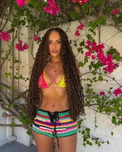 Actress Madison Pettis HD Instagram Photos and Wallpapers May 2024