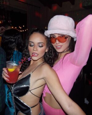 Madison Pettis Instagram - I only wanna go to early 2000s themed parties from now on 🦋💅🏽
