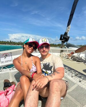 Madison Reyes Instagram - Let me drive the boat