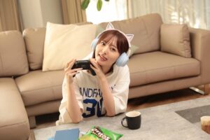 Madoka Moriyasu Instagram - \2024年カレンダー発売決定/

今回はしっかりアイデアを出し合い
コンセプトを決めて撮影しました〜
綺麗に撮っていただけて感謝です。

この他にも色んなシーンが…
特にあのカットがお気に入りだな🍃

詳細お楽しみに！
