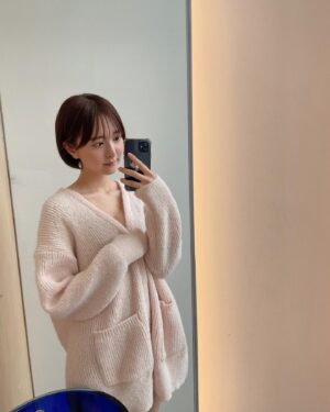 Madoka Moriyasu Instagram - 髪切りたくなってキタ！けど我慢
