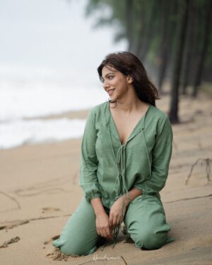 Madonna Sebastian Instagram - On 📸 @_harikumar._ 
Outfit @cafefashion_by_remya_nair 
MUAH @laxmi_saneesh 
🎥
@haaary._ 
@gokul_pratheep_ 
@__naim.___ 

#greenmeansgo #outfit #linencotton #casual #fashion