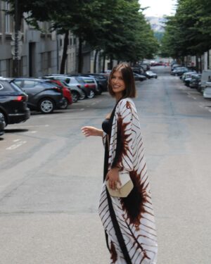 Maëva Martinez Instagram - Toujours avoir l’air déterminé 💪🏽🔥

Ensemble @imaneka_design : disponible sur son site en ligne ou en boutique @mylittlestore_nantes 

#outfit #ethnicdesign #design #style #instagram #instamood #instavibes #vibes #summer #sun #sunday #nantes #imaneka #nantescity #picoftheday #photooftheday #shooting #lifestyle #gifting