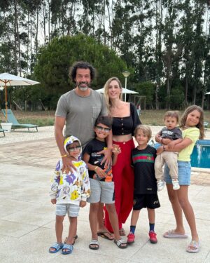 Mafalda Rodiles Instagram - Dias perfeitos no @moitamar_oficial 
Muita praia, piscina, padel, pizzas, gelados e lembranças que ficarão para sempre nos nossos corações 💕 
Vila Nova de Mil Fontes é top para vir com os pequenos!