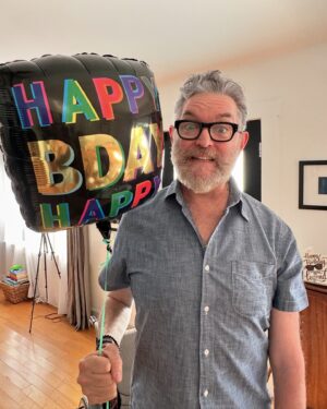 Maggie Lawson Instagram - Happy Birthday to the best partner in crime ever. So much to celebrate! Thank you for being an inspiration to us all. Love you  @omundson! 🍍✨