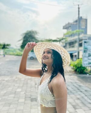 Maheswari Yayathiraj Instagram - #bali #teganunganwaterfall #traveldairies #indonseia