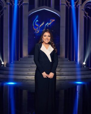 Mai Kassab Instagram - إستنوني النهارده في برنامج #حبر_سري مع الإعلاميه المهذبه المختلفه #أسما_إبراهيم علي شاشه #القاهرة_والناس إن شاء الله الحلقه تعجبكم ❤️🌹🙌🏻
Styled by : @saeedramzi 
Dress : @amrsaeedfashiondesigner 
Mua : @ahmedelkhawaga1 
Jewelry : @iramjewelry_ 
Hair : @bliss_by_moustafa