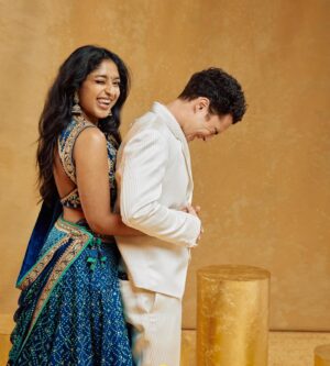 Maitreyi Ramakrishnan Instagram - it’s a prom tradition thing👯‍♀️