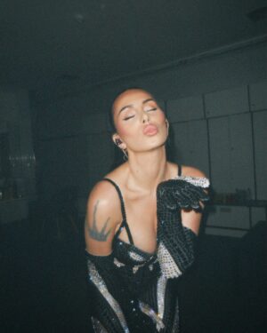 Mala Rodríguez Instagram - 🖤🖤🖤