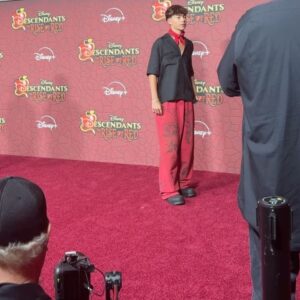 Malachi Barton Instagram - @disneydescendants 🌹