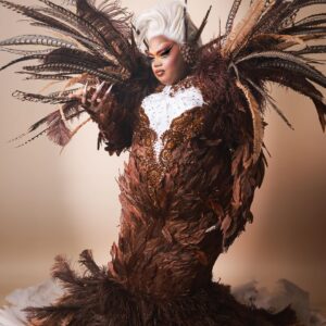 Malaysia Babydoll Foxx Instagram - The end of an ”ERA”… Time to Fly to new heights. 🦅🤎🤍💛👑 

Congratulations @xunamimuse & @sapphiracristal  #misscongeniality  #rupauldragrace  #finale #season16 

Hair @wigsbyhassoon 💇🏽‍♀️
Dress @thattrendyguy  @foxxy_doll 👗
Embellished by @blanco_designs 
Photographer @rovinjdelgado 📸
Lighting and Assistance. @jerrid_allen 💡@rockygoesglam 
Studio @hausofrocky
Nails @_stilettoez 💅🏾