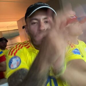 Maluma Instagram - Que despecho tan HP 💛💙💔 Gracias mi selección por darlo todo hasta al final, que orgullo ser colombiano y haber estado en este momento tan épico del futbol. Felicidades Argentina en este triunfo.. Nos vemos en el mundial 😉 
VIVA COLOMBIA HP!!!! 🇨🇴🇨🇴🇨🇴🇨🇴