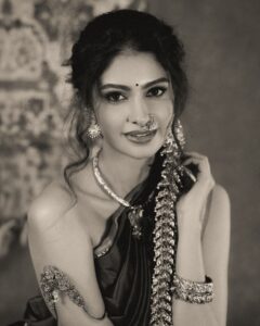 Actress Manasa Varanasi HD Photos and Wallpapers November 2024