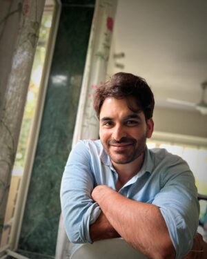 Manav Kaul Instagram - Sharing happiness ♥️🤗🕺🏽😊 

Aur kehna chahta hoon bahut saara dhanywad… Aapke comments padhkar dil khush ho jata hai… thank you so much hai for giving itna saara pyaar to  #tribhuvanmishracatopper ♥️🥰