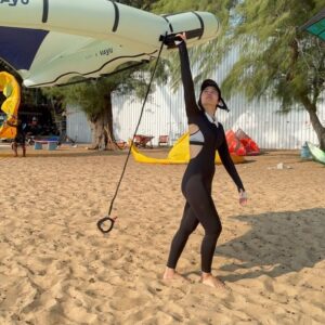 Maneerat Kam-Uan Instagram - มีคนถาม ว่า Wing Foiling คืออะไร?? เอามาให้ดูแล้วค่ะ 
บ่าย 2 เจอกันในช่องเรา #จะไปป่ะหล่ะ  นะคะๆๆ
@bow_benjawan