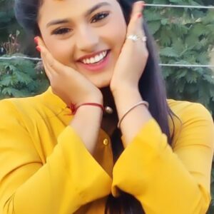 Manshi Pal Instagram - କହିଲୁ ସଖୀ ଦେଖି ମୋ ଆଖି ♥️🙈♥️

@manshipal

@snigdharani.singh 
#snigdharanisingh 

#reelsinstagram #r e elsinsta #reels #odiareels #reelsodia #odishareels #reelsodisha #odiaactress #odiamuser #odishamuser #odishagram #odiagirl #odishagirl #odiamusically #odiasongs #odiasong #odiatrending #odiatrendingsong #foryoupage #foryou #explorepage #explore #zeesarthak #actresslife #actress