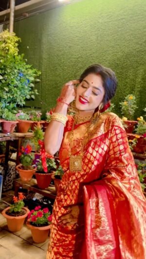 Manshi Pal Instagram - Hrudaya ra aei 🥰🥰🥰🥰🥰🥰. Vc: @snigdharani.singh ❤️❤️💕💕

#odiareels #réel #instreels❤️ #odiasong #reelsmood❤️😍 #viralvideos #viralreel #ZeeSarthak#beautyfulsong♥️ #reelsinstagram #reel #reelsindia