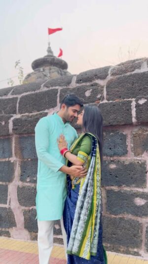 Manshi Pal Instagram - Ethara fagune 🥰

#mojibanasathi #jibanasathi #odiareels #odia #music #odiamusic #reelcouple #trending