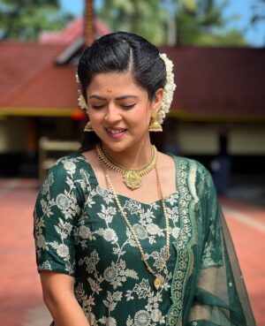 Mansi Joshi Instagram - ❤️🌹

#Nandha #Chandrakantham #Asianet #malayalam
