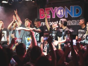 Manson Cheung Instagram - 預兆

六月三十日的 紀念家駒和Beyond 音樂會 
因地理位置 安排了在錄音室進行簡單妝頭

化妝時心情有點緊張，頭腦有很多雜念

例如是...
我該怎樣演唱家駒的作品呢？
我在台上該說什麼呢？
我會不會忘詞呢？...
（被 anxiety takeover 的表徵）

在錄音房來回踱步時
Kaho 進入了對面的房間
我從玻璃中看到他的背影
白Tee上寫著 “Enjoy”… 
是的，只要 enjoy 就好了

Enjoy the show
Enjoy the interaction with the music 
Enjoy the moment with the audience!
Enjoy the interaction with God, with Kakui, with your Idol

Remember how he shares his love and magic energy in every song. Do you remember how “AMANI” hit you when we worked on the farm?

“You’re always here, we miss you so much.”

Snap by @teddy5photo 
Makeup by @kahocheng_upton 
Hair by @jayyeung.theedge