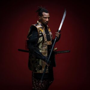 Mansour Barnaoui Instagram - AFRO SAMOURAÏ ⚔️ #mmafighter #samourai 📸 @kytaofrenchcut 
Coiffure : Samy 
Make Up : @G.s_beauty