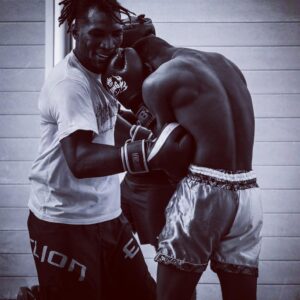 Mansour Barnaoui Instagram - 𝚋𝚘𝚡𝚒𝚗𝚐 𝚕𝚒𝚏𝚎
 
#mma #training #sport #elionparis #teammagnum

@tsawerkdh📸