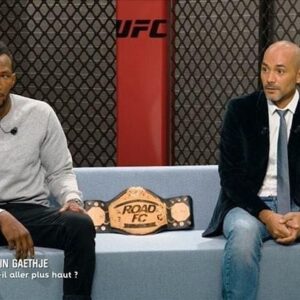 Mansour Barnaoui Instagram - Merci à toute l'équipe de @rmc_sportcombat pour l'invitation à l'émission MMA center.
Ce fut un plaisir d'échanger sur le MMA et son actualité. 
Merci pour le gâteau d'anniversaire 😉
@get_get92 
#afrosamurai #tv #mma #boxe #lifestyle #roadfc #ufc #champion #rmc #sport #combat #photo #teammagnum #french
