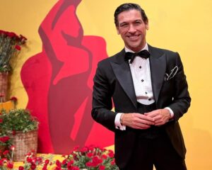 Manuel Lombo Instagram - Anoche celebramos el flamenco como se merece. 

Gracias @fundacioncajasol por la creación de estos premios flamencos y por permitirme capitanear este barco, que espero llevar siempre a buen puerto, para con ello dignificar y ensalzar aún más si cabe, nuestra mayor seña de identidad.

Gracias también a los premiados por aceptar el galardón y engrandecer con su presencia la gala, así como al público que asistió y embelleció de manera sublime esta primera edición. 

¡Larga vida a los premios del Flamenco Cajasol!