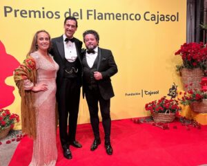 Manuel Lombo Instagram - Anoche celebramos el flamenco como se merece. 

Gracias @fundacioncajasol por la creación de estos premios flamencos y por permitirme capitanear este barco, que espero llevar siempre a buen puerto, para con ello dignificar y ensalzar aún más si cabe, nuestra mayor seña de identidad.

Gracias también a los premiados por aceptar el galardón y engrandecer con su presencia la gala, así como al público que asistió y embelleció de manera sublime esta primera edición. 

¡Larga vida a los premios del Flamenco Cajasol!