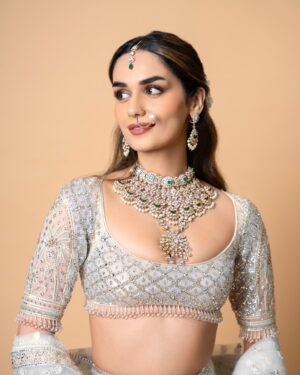 Manushi Chhillar Instagram - Dear #Anant and @radhmerch1610, the biggest hug and most heartfelt congratulations on your wedding day ❤️❤️
It has been a delight to witness you both together and a huge thank you to both your wonderful families for their warmth and hospitality, making every moment so memorable and joyful 🤗🤗❤️❤️
Wishing you a lifetime filled with love, laughter, and endless happiness 🫶🏻✨🤍

Outfit: @falgunishanepeacockindia 
Stylist: @sheefajgilani 
Team: @shriyaamahajann @jhanvikhatwani_ 
@eshawadhwa30