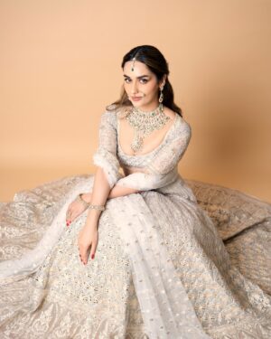 Manushi Chhillar Instagram - Dear #Anant and @radhmerch1610, the biggest hug and most heartfelt congratulations on your wedding day ❤️❤️
It has been a delight to witness you both together and a huge thank you to both your wonderful families for their warmth and hospitality, making every moment so memorable and joyful 🤗🤗❤️❤️
Wishing you a lifetime filled with love, laughter, and endless happiness 🫶🏻✨🤍

Outfit: @falgunishanepeacockindia 
Stylist: @sheefajgilani 
Team: @shriyaamahajann @jhanvikhatwani_ 
@eshawadhwa30