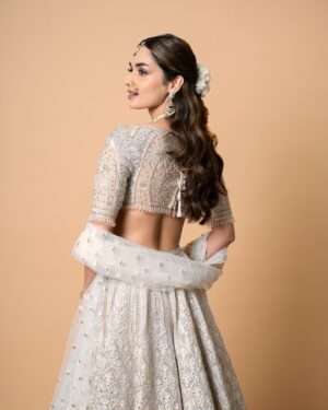 Manushi Chhillar Instagram - Dear #Anant and @radhmerch1610, the biggest hug and most heartfelt congratulations on your wedding day ❤️❤️
It has been a delight to witness you both together and a huge thank you to both your wonderful families for their warmth and hospitality, making every moment so memorable and joyful 🤗🤗❤️❤️
Wishing you a lifetime filled with love, laughter, and endless happiness 🫶🏻✨🤍

Outfit: @falgunishanepeacockindia 
Stylist: @sheefajgilani 
Team: @shriyaamahajann @jhanvikhatwani_ 
@eshawadhwa30