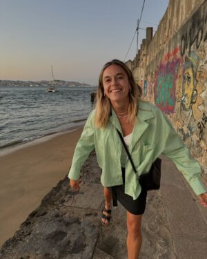 Mapi León Instagram - El verde, una princesa, Portugal, un ratón, un gato y comida como siempre 💚