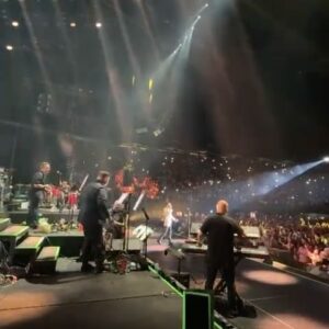 Marc Anthony Instagram - What a wonderful night Bogotá! Gracias mi gente por una noche inolvidable 🔥
