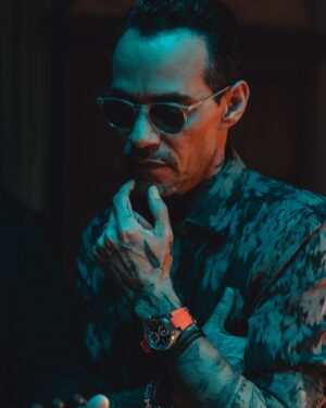 Marc Anthony Instagram - What a wonderful news! Gracias @premiosjuventud por la nominación a Hit Tropical para #PuntaCana 🔥A votar mi gente!