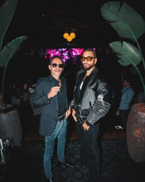 Marc Anthony Instagram - Lo que se ve no se pregunta!! 😎