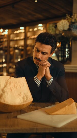 Marcelo Marocchino Instagram - … Ciao Belli … Hoy Algo Curioso,  ambos son amores profundos ❤️😉, pero hay Diferencia entre Parmigiano Reggiano y Grana Padano… 
Ustedes Las Conocian?
.
.
.
#parmigianoreggiano #italia #granapadano #ciaobelli