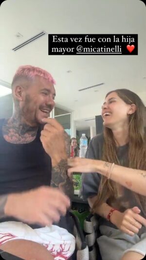 Marcelo Tinelli Instagram - Esta vez tocaron las preguntas con mi hija mayor @micatinelli . Te amoooo❤️