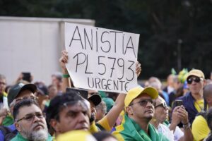 Marco Antônio Costa Instagram - Obrigado de coração a todos os brasileiros que, com bravura e determinação, compareceram à manifestação. 🇧🇷

A coragem de cada um de vocês ressoa como um grito de liberdade, inspirando todos aqueles que desejam uma nação mais justa e livre.